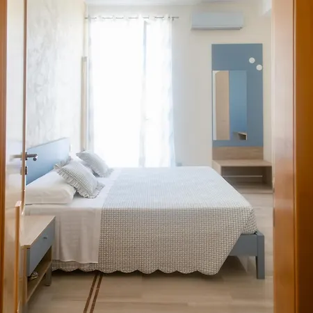 Dimora Scirocco - Con Balcone - *
